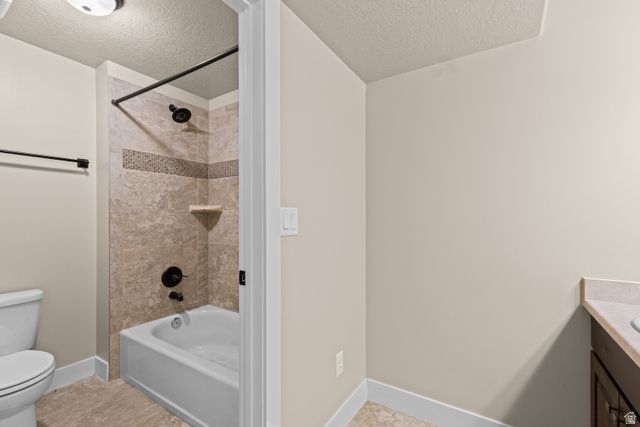 378 N THURSTON LN, Layton, UT 84040