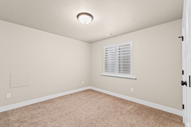 378 N THURSTON LN, Layton, UT 84040