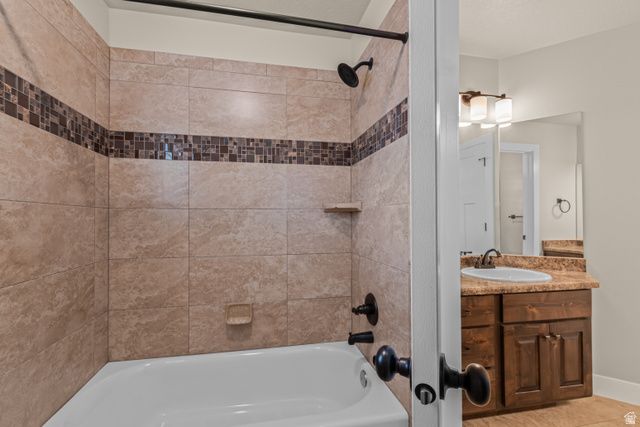 378 N THURSTON LN, Layton, UT 84040