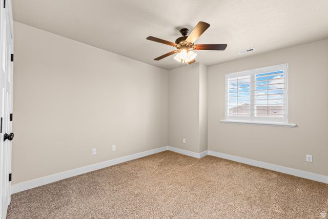 378 N THURSTON LN, Layton, UT 84040