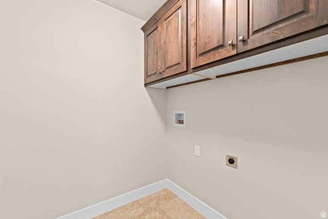 378 N THURSTON LN, Layton, UT 84040