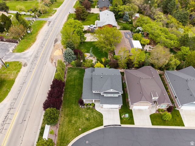 378 N THURSTON LN, Layton, UT 84040