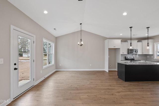 922 Micro Road W, Selma, NC 27576