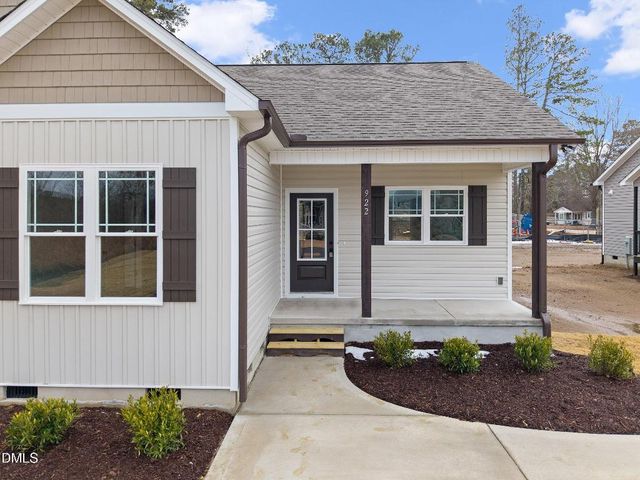 922 Micro Road W, Selma, NC 27576