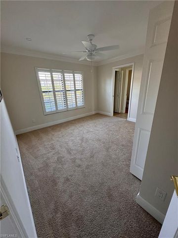 1203 Foxfire LN, Naples, FL 34104