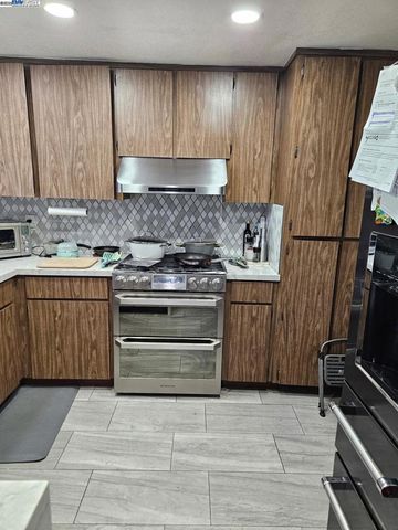 250 S 47Th St, Richmond, CA 94804