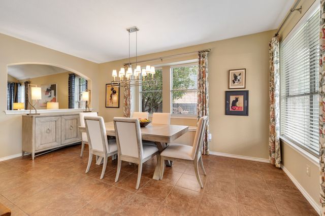 5752 Skinner Way, Grand Prairie, TX 75052