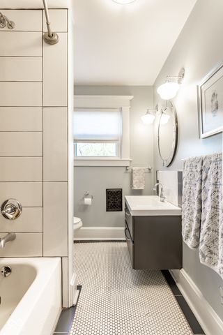 3118 Washington Boulevard, Indianapolis, IN 46205