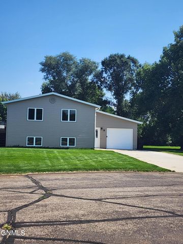 8 Brevet Place, Lincoln, ND 58504 property photo