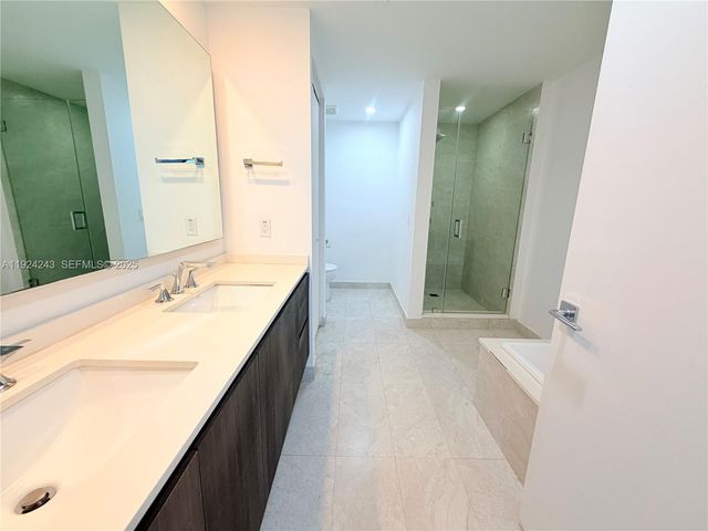 488 NE 18th St 2310, Miami, FL 33132