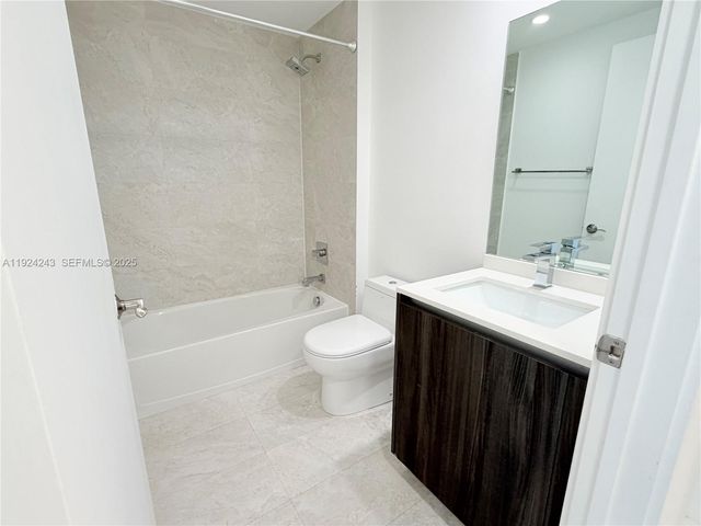 488 NE 18th St 2310, Miami, FL 33132