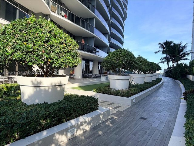 488 NE 18th St 2310, Miami, FL 33132