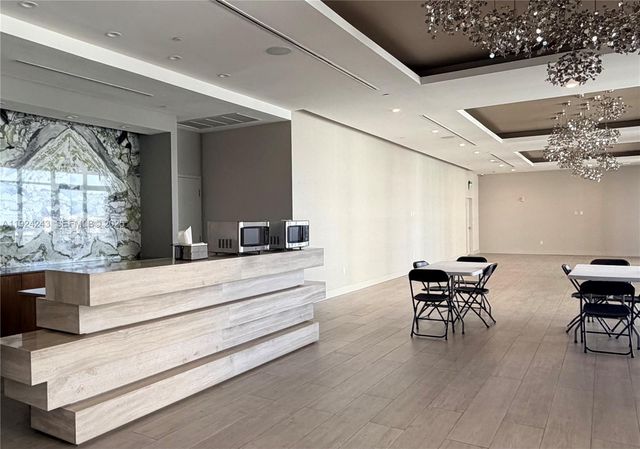 488 NE 18th St 2310, Miami, FL 33132