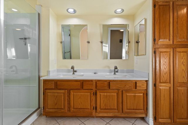 8509 Twin Trails Dr, Antelope, CA 95843