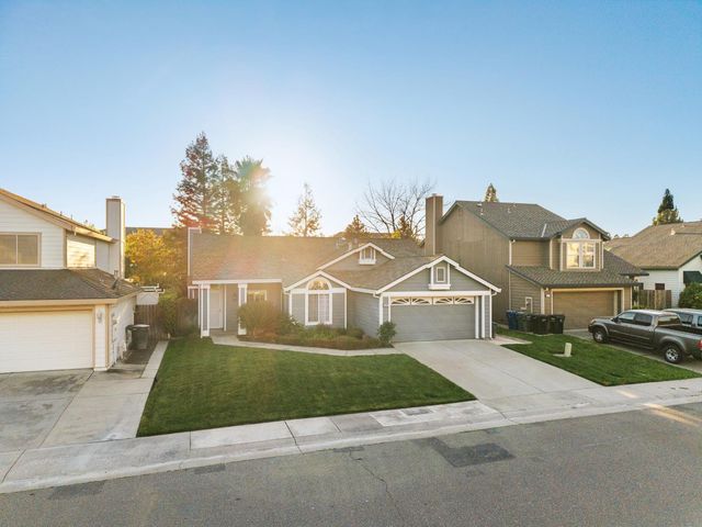 8509 Twin Trails Dr, Antelope, CA 95843