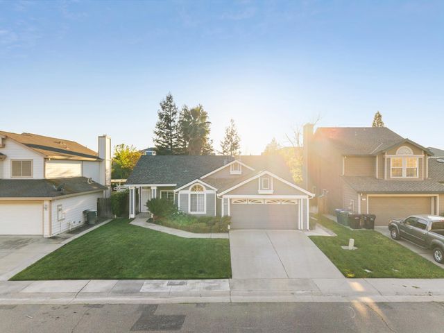 8509 Twin Trails Dr, Antelope, CA 95843