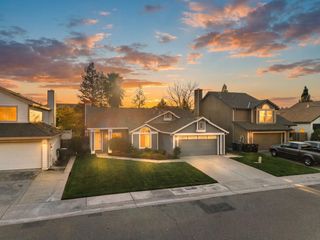 8509 Twin Trails Dr, Antelope, CA 95843