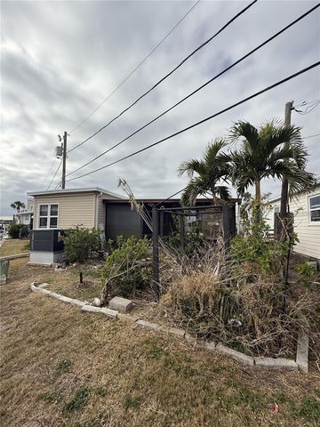 8780 43RD AVENUE N 131, St Petersburg, FL 33709