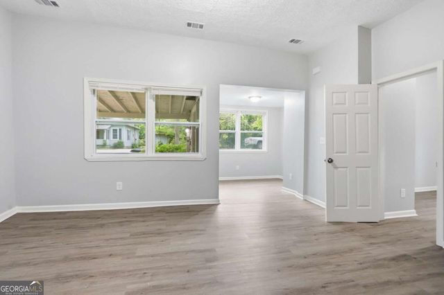 242 N Dogwood Avenue, Social Circle, GA 30025