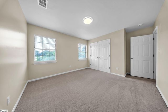 404 W Townes Court, Spartanburg, SC 29301