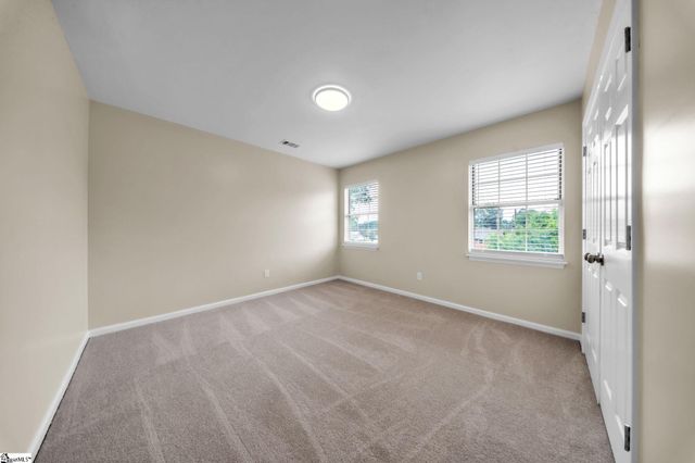 404 W Townes Court, Spartanburg, SC 29301