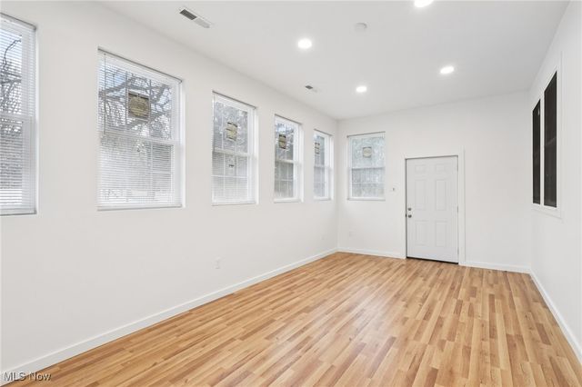 3943 Darrow Road, Stow, OH 44224