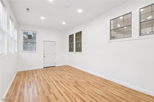 3943 Darrow Road, Stow, OH 44224