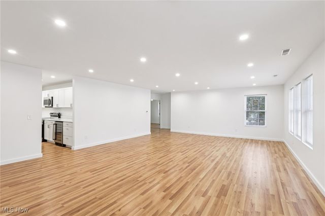 3943 Darrow Road, Stow, OH 44224