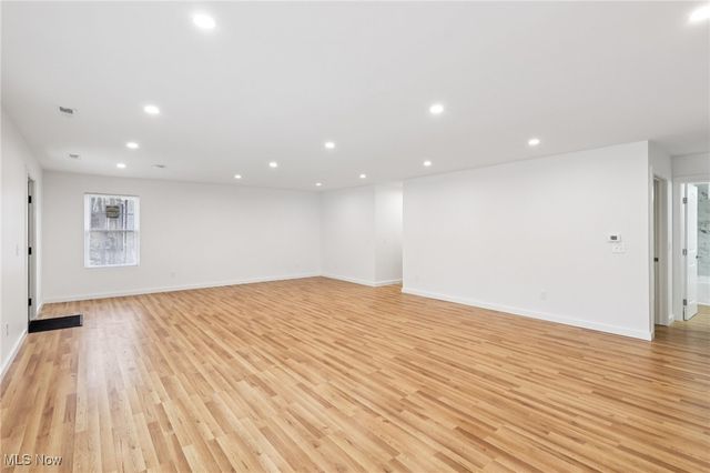 3943 Darrow Road, Stow, OH 44224