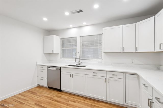 3943 Darrow Road, Stow, OH 44224