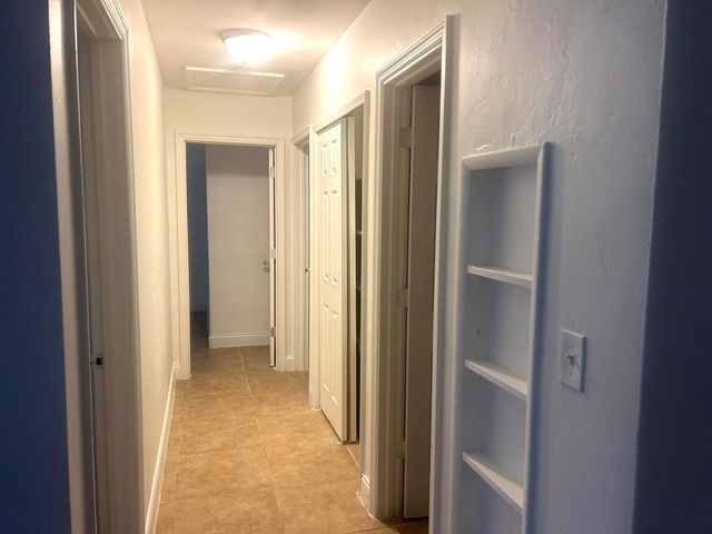 1067 Iroquois Avenue, Fort Lauderdale, FL 33312