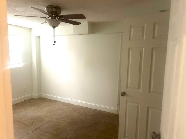 1067 Iroquois Avenue, Fort Lauderdale, FL 33312