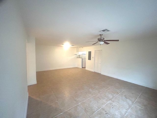 1067 Iroquois Avenue, Fort Lauderdale, FL 33312