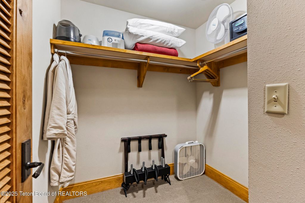 3285 W VILLAGE Drive 304, Teton Village, WY 83025 photo 17