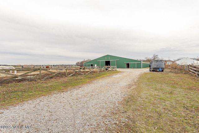 2574 County Road 74, Gibsonburg, OH 43431