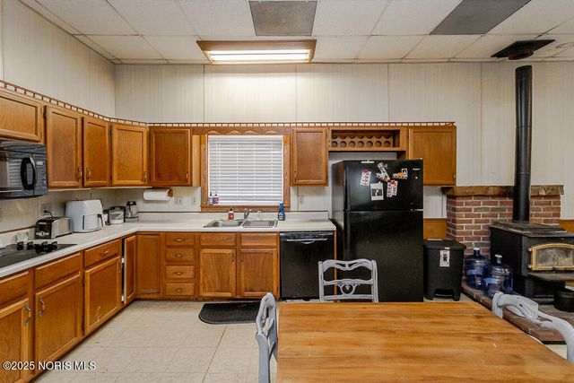 2574 County Road 74, Gibsonburg, OH 43431