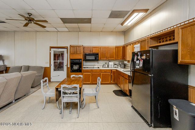 2574 County Road 74, Gibsonburg, OH 43431