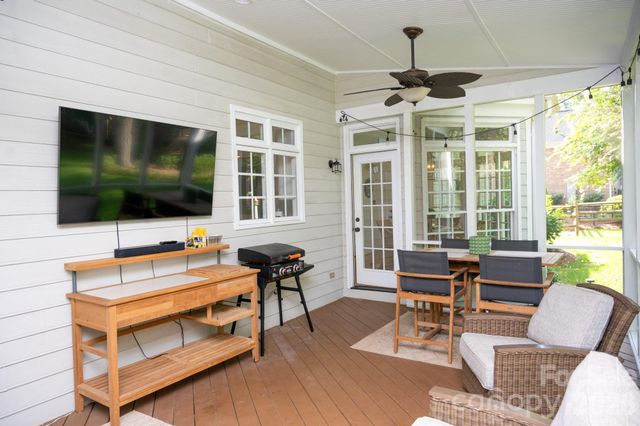 195 Cove Creek Loop, Mooresville, NC 28117