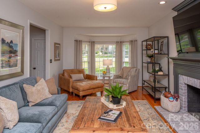 195 Cove Creek Loop, Mooresville, NC 28117