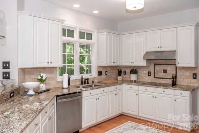 195 Cove Creek Loop, Mooresville, NC 28117