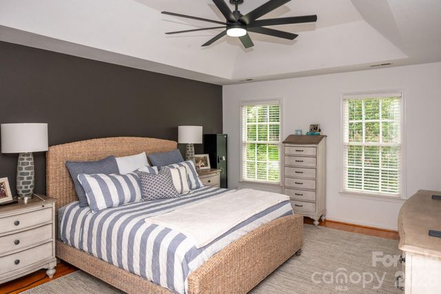 195 Cove Creek Loop, Mooresville, NC 28117