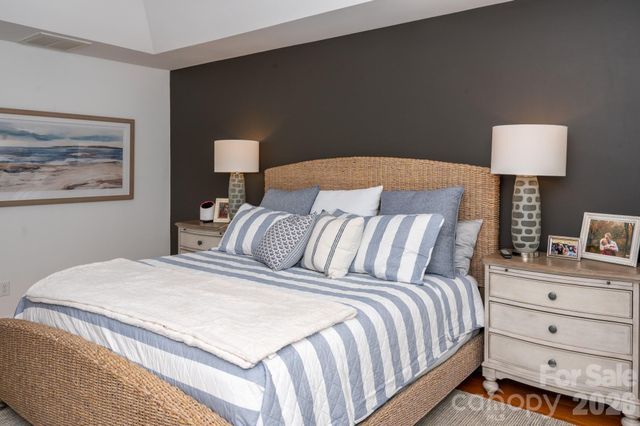 195 Cove Creek Loop, Mooresville, NC 28117