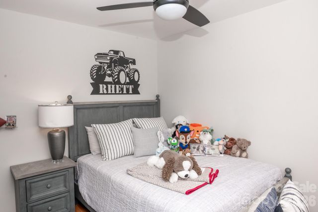 195 Cove Creek Loop, Mooresville, NC 28117