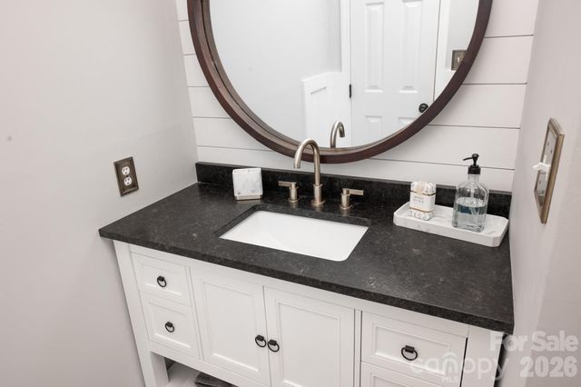 195 Cove Creek Loop, Mooresville, NC 28117