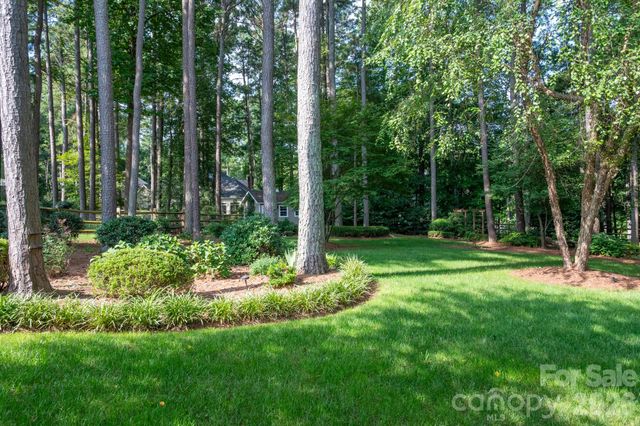 195 Cove Creek Loop, Mooresville, NC 28117