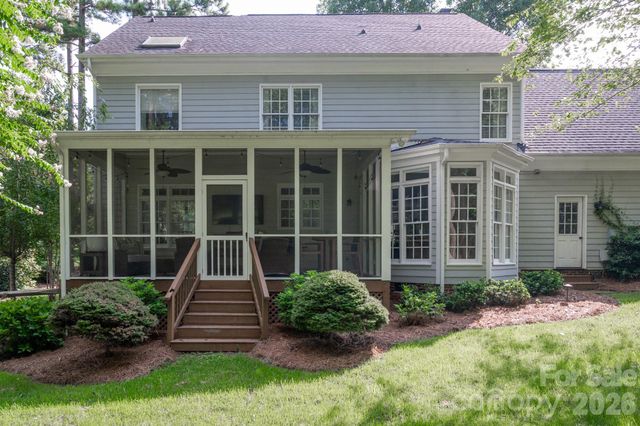 195 Cove Creek Loop, Mooresville, NC 28117