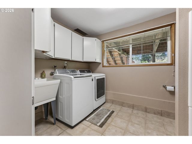 16947 Se BLANTON St, Milwaukie, OR 97267