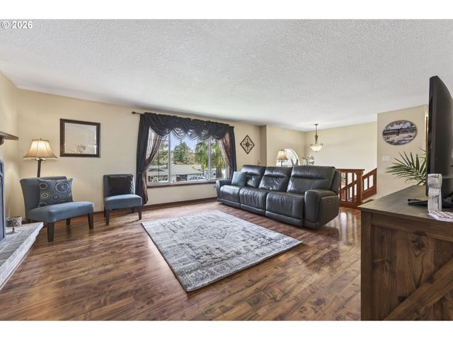 16947 Se BLANTON St, Milwaukie, OR 97267