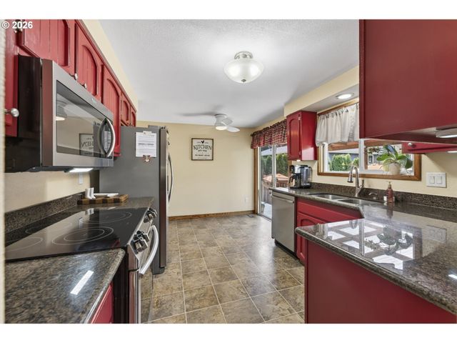 16947 Se BLANTON St, Milwaukie, OR 97267