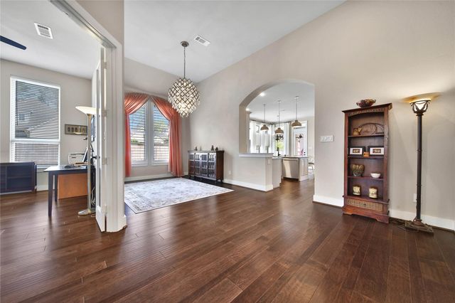 305 Mallory Court, Montgomery, TX 77316